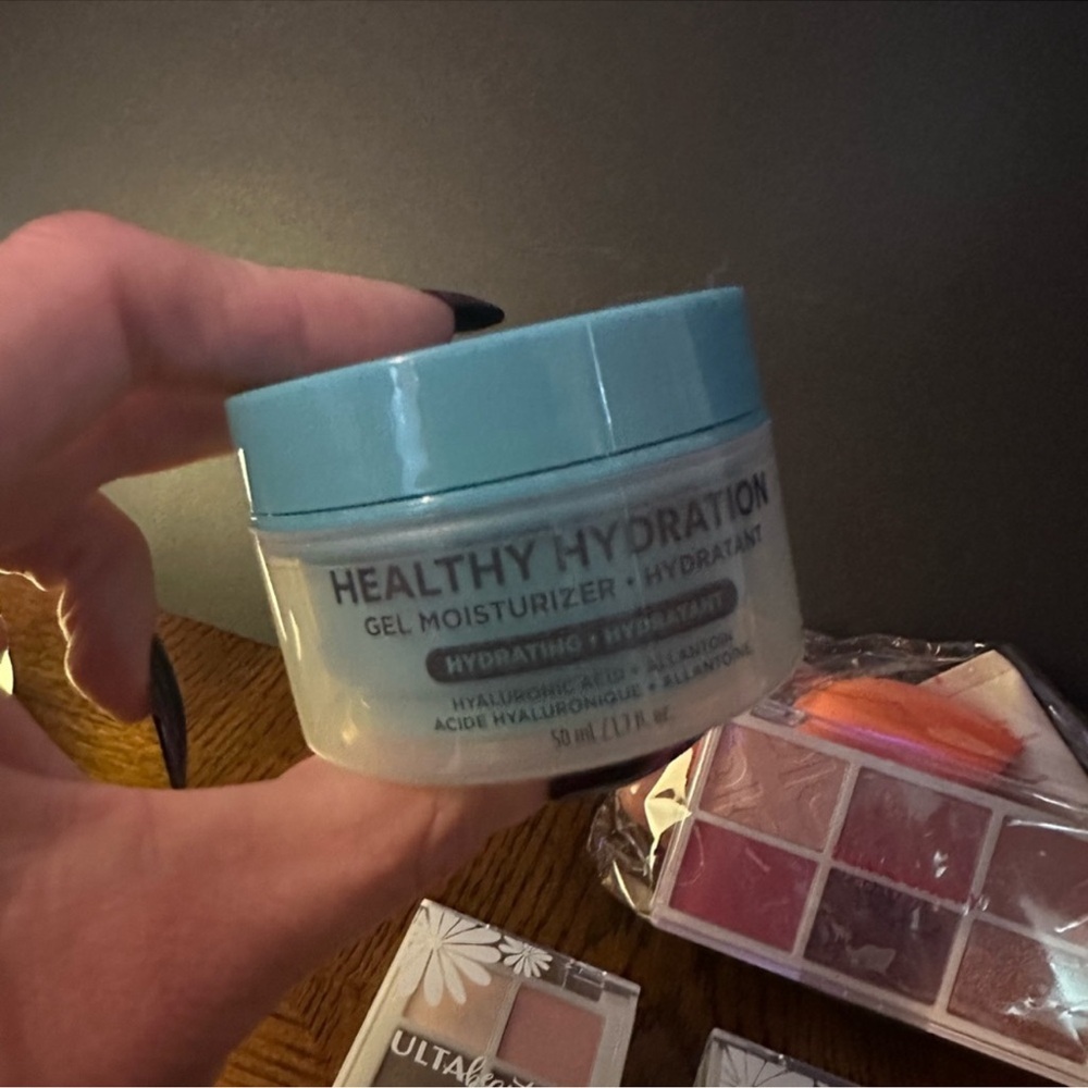 ULTA Bundle - Picture 5 of 8
